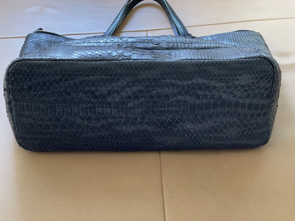 Bally Taschen für Damen: BALLY Python-Leder Shopper praktisch unbenutzt – Neu (gemäss Beschreibung) aus Corcelles NE von typoerrorist 3