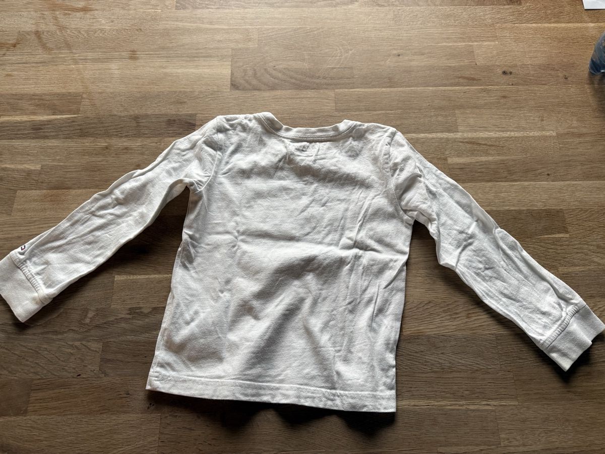 Tommy Hilfiger Maglioni & Felpe: Tommy Hilfiger Pulli, Grösse 4T/104 – Usato da Hinteregg venduto da Jazz-C 2