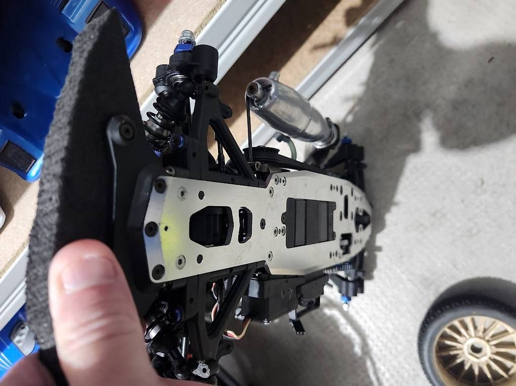 Modellismo RC: Kyosho V-one RRR Novarossi – Usato da Renens VD venduto da aligrapefruit 1