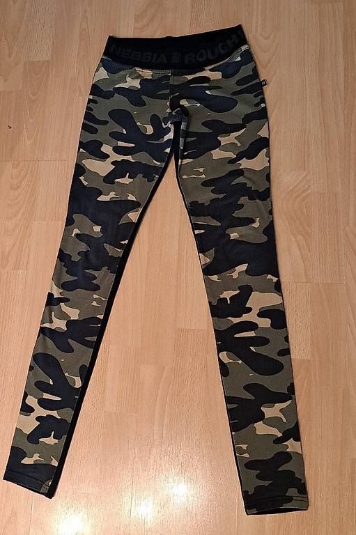 Leggings: Nebbia Sporthose gr. S – D'occasion à Pfäffikon SZ par Milu88