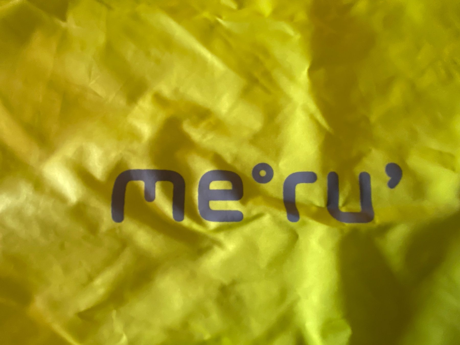 Meru Borse: Sacs de compression "Meru",  lot de 2, parfait état – Nuovo (secondo la descrizione) da Lausanne venduto da maintenant 1