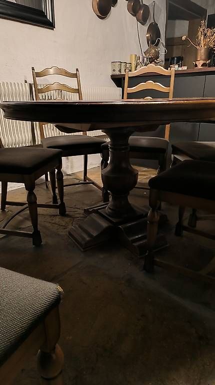 Tische: Tisch mit Stühlen – Gebraucht aus Gümmenen von PhilsOnlineShop