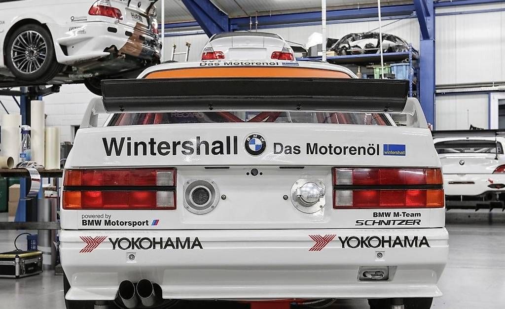 Alle Autoersatzteile: BMW E30 Carbon Kofferraumdeckel – Gebraucht aus Cham von Roellin-racing-shop