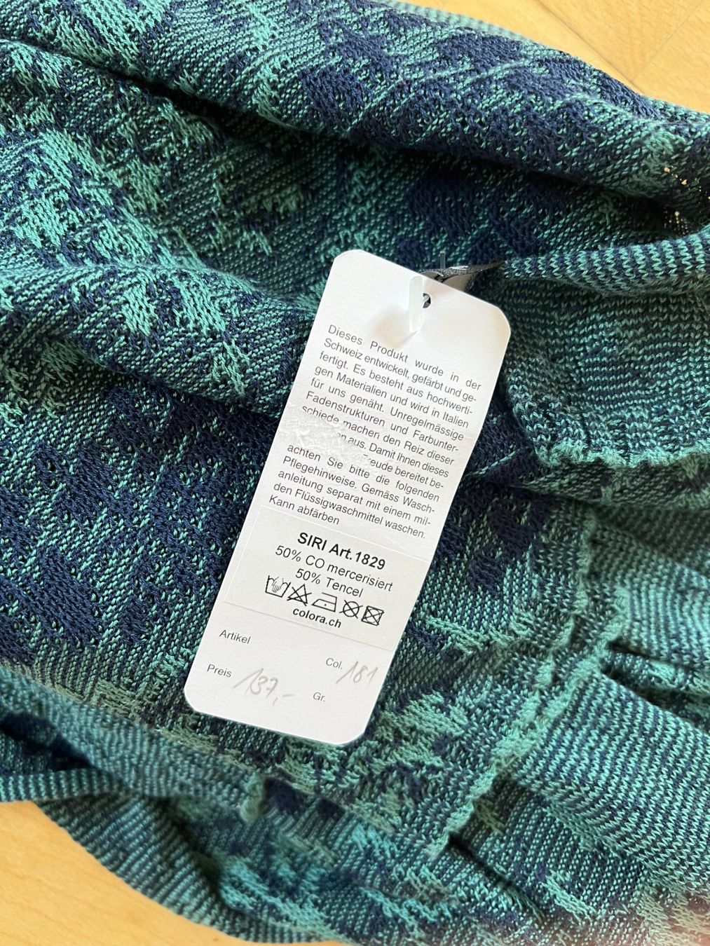 Colora Foulard & Sciarpe: Colora Schal, Dunkelblau/Grün, NEU – Nuovo e nell'imballaggio originale da Worb venduto da farben20zauber 2