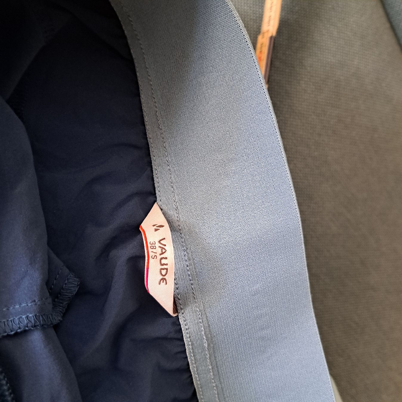 Vaude Pantalons: Trekkinghose Vaude – Neuf (Voir description) à Zollikofen par selanaj 7