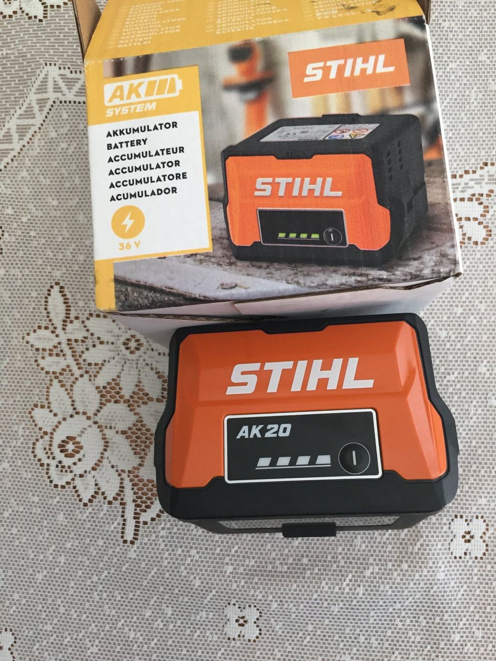 Stihl Akkus & Batterien: Neu Stihl Akku AK 20 Neu – Neu und originalverpackt aus Frenkendorf von BasLie 1