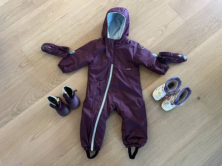 Combinaison neige/luge/ski bébé avec accessoires