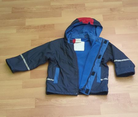 Kinder Regenjacke Grösse 98/104 guter Zustand