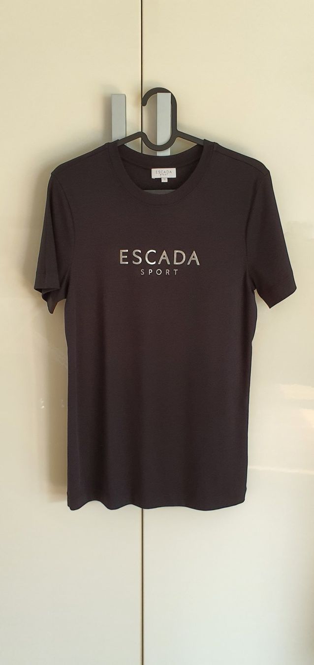 Escada T-shirt: Escada T-shirt S – Usato da Basel venduto da Kristal4 6