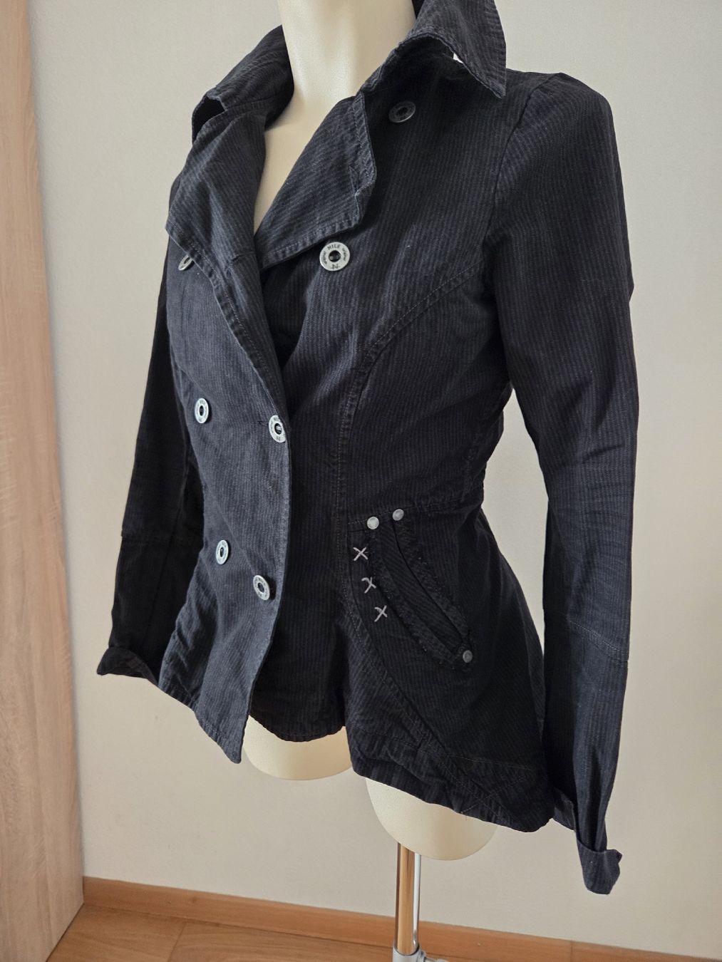 Nile Giacche: Nile Jacke – Usato da Luzern venduto da asmele2 1