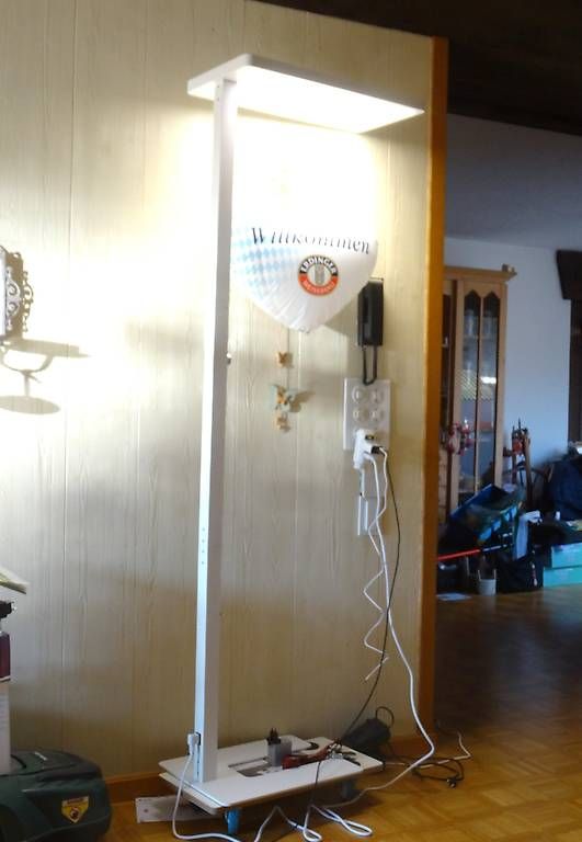 Lampade: Büro oder Wohnungslampe Fabrikneu. – Nuovo e nell'imballaggio originale da Buttisholz venduto da buttiholli