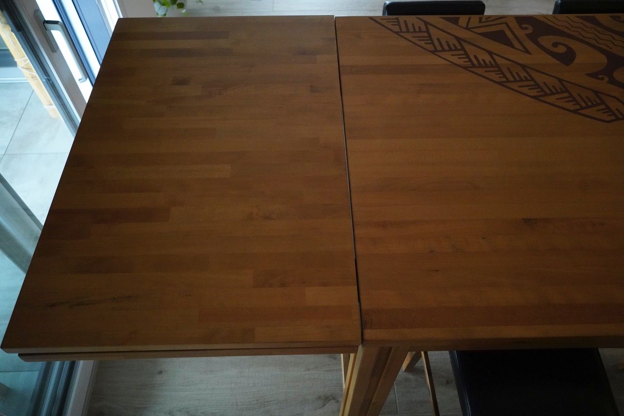 Set di tavolo e panche: Table haute unique à manger et ses chaises – Usato da Orpund venduto da mar_hhw6 6