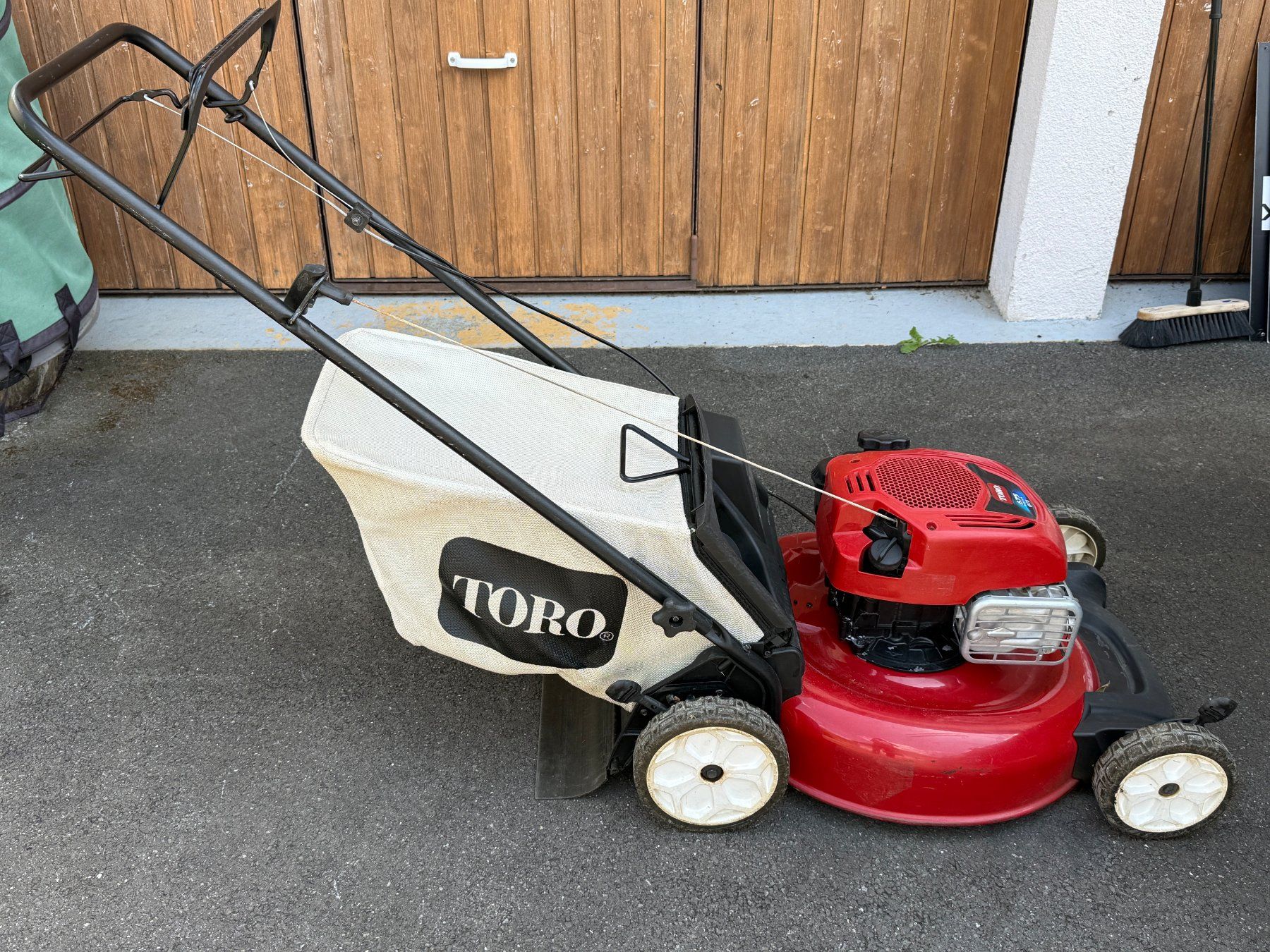 Toro Rasenmäher: Rasenmäher TORO 675 GTS – Gebraucht aus Neu St. Johann von Sidwald