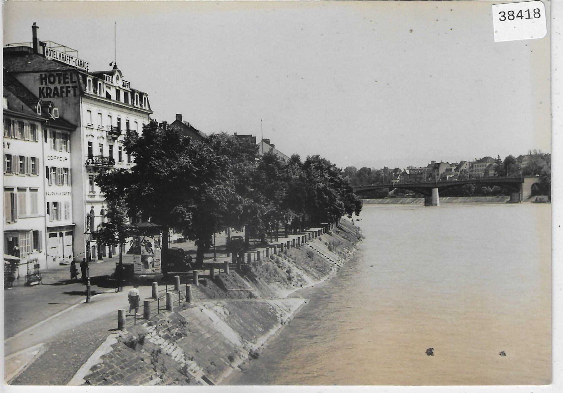 Cartoline postali: Basel - Hotel Kraft Rheinweg – Usato da Ettingen venduto da Kartenplanet