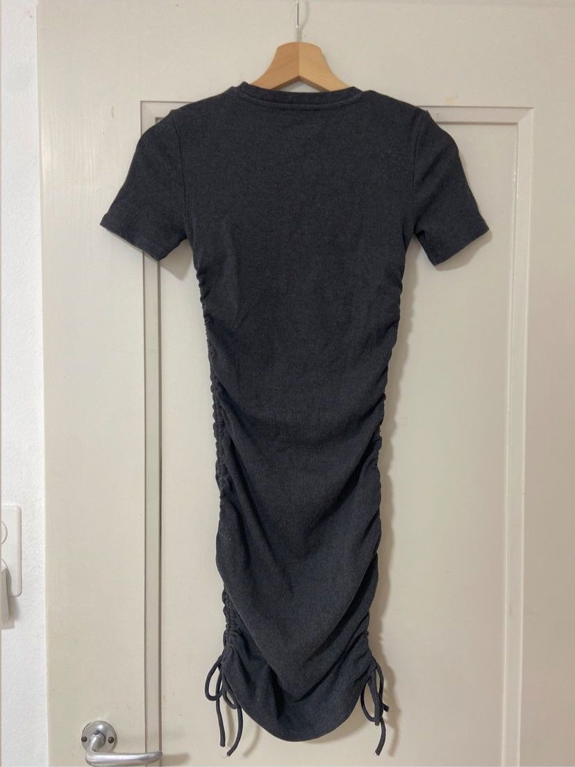 Zara Vestiti: Kleid von Zara in Gr. S – Usato da Zürich venduto da dedasiba 1