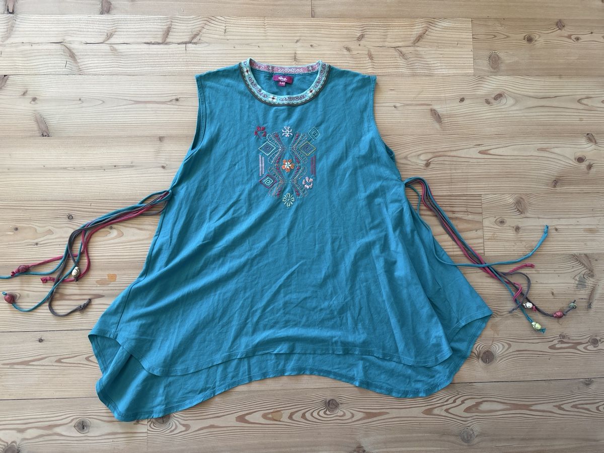 Ivko T-shirt: IVKO pull coton 42 turquoise avec broderies – Nuovo (secondo la descrizione) da Arbaz venduto da nin_zqc6