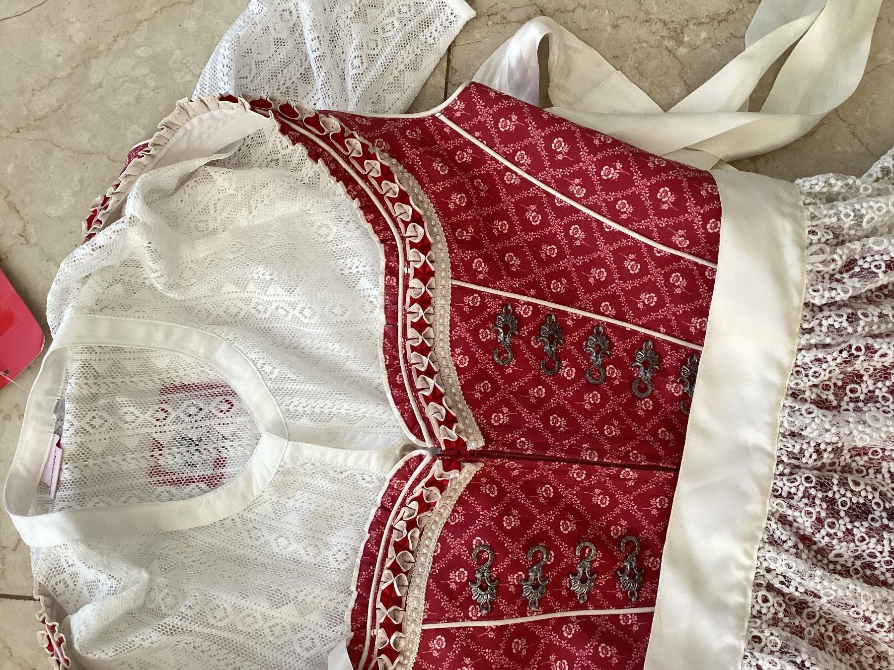 Vestiti: Damen Dirndl inkl Bluse – Nuovo (secondo la descrizione) da Flüelen venduto da ne08 1