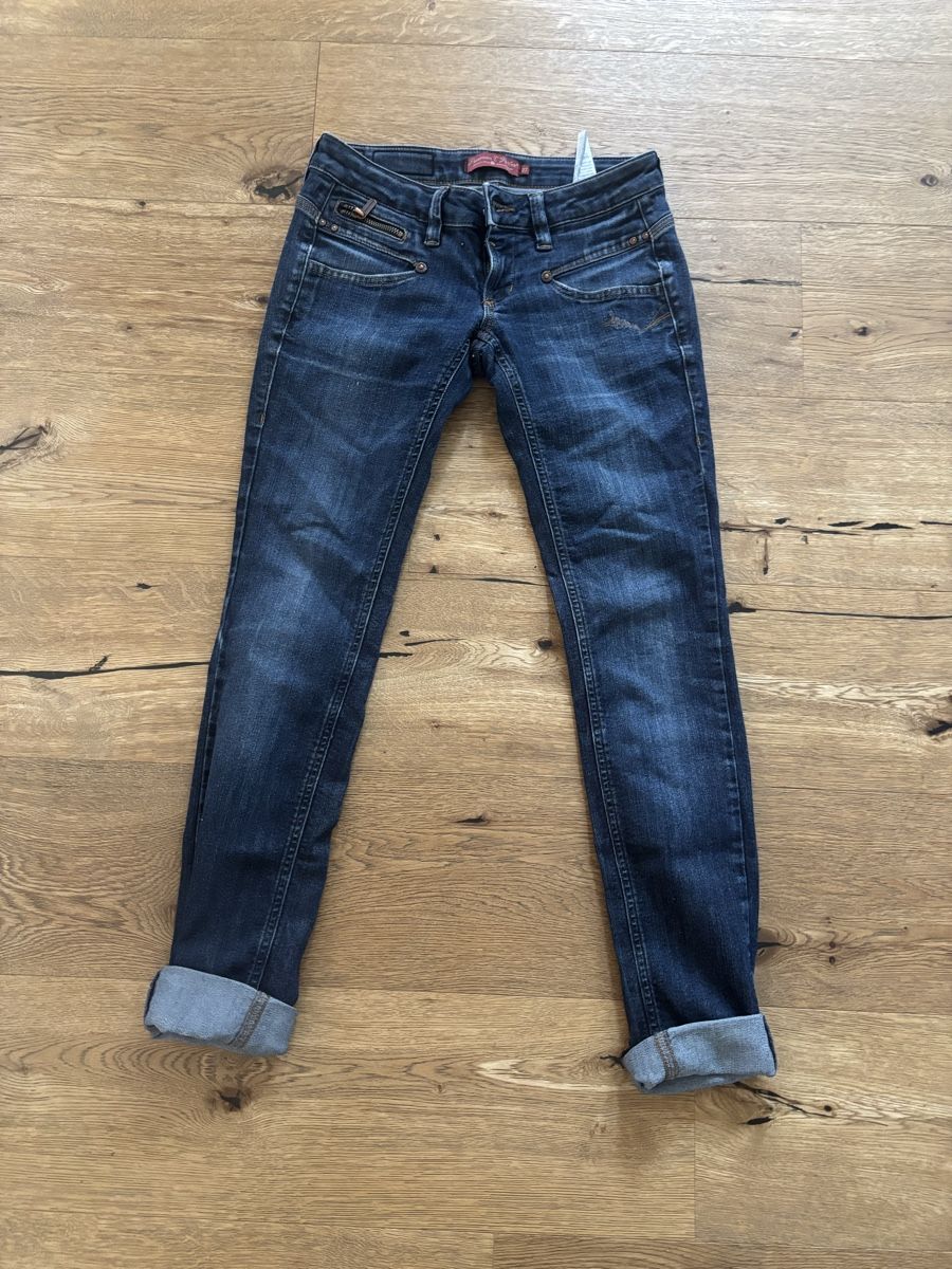 Freeman T. Porter Jeans: Freeman Porter Jeans – D'occasion à meiringen par Vlinder01