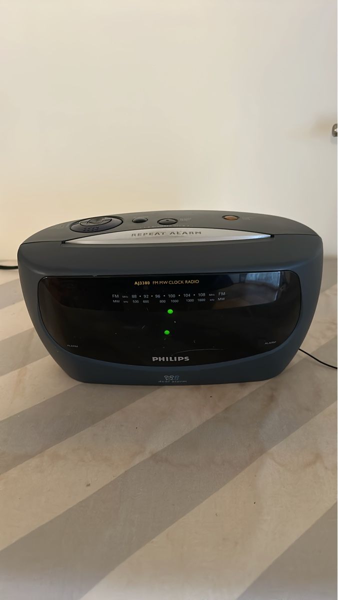 Philips Sveglie: Philips Radiowecker AJ3380 Klassiker! – Usato da Rupperswil venduto da Birke11
