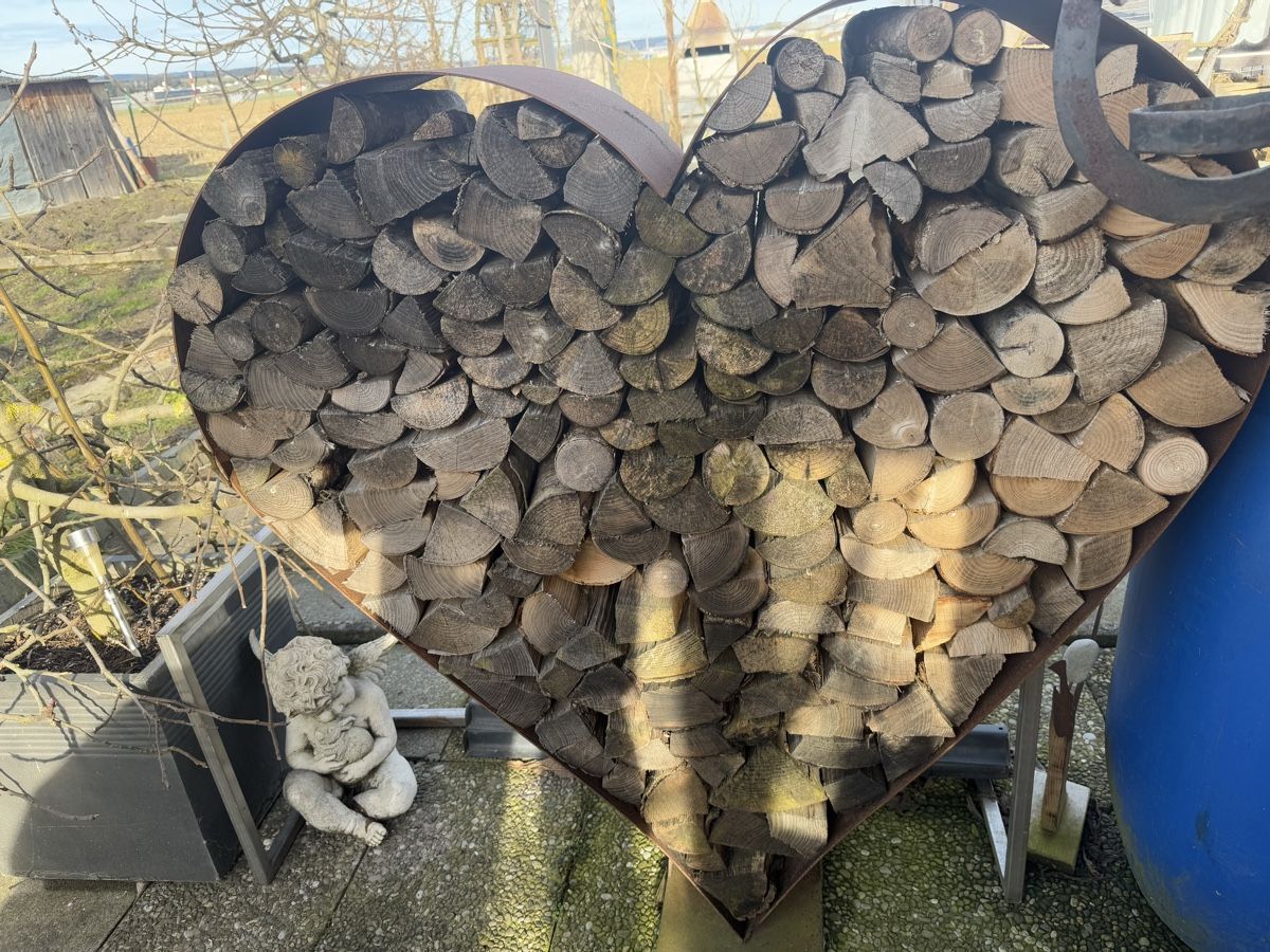 Alle Dekorationen: Holzherz Deko Garten Rost Design Herzform – Gebraucht aus Emmen von  1