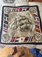 Écharpe vintage carrée en soie, motif bateau et drapeaux