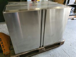 Wandschrank #241