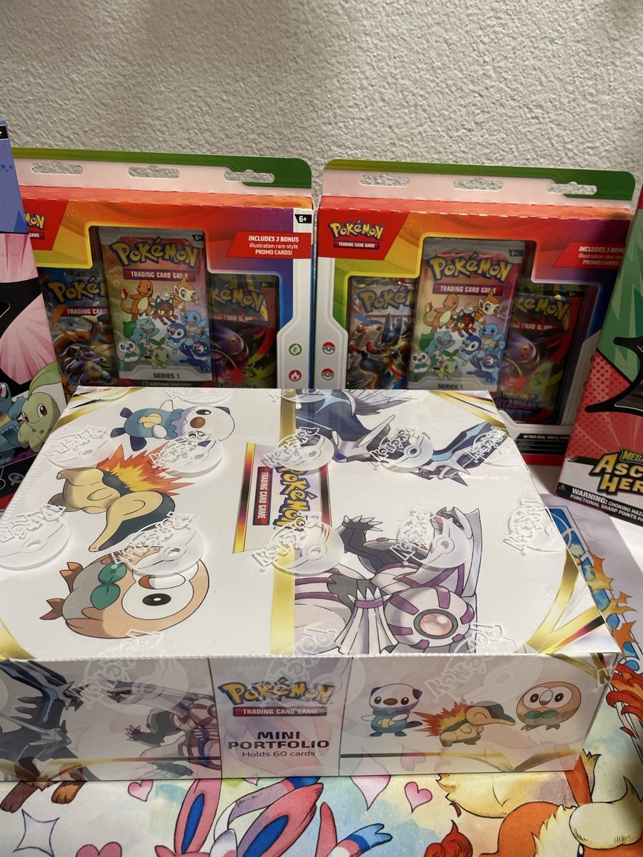 Pokémon Carte collezionabili: Lot Pokémon anglais – Nuovo e nell'imballaggio originale da Biel/Bienne venduto da Pokebienne 2