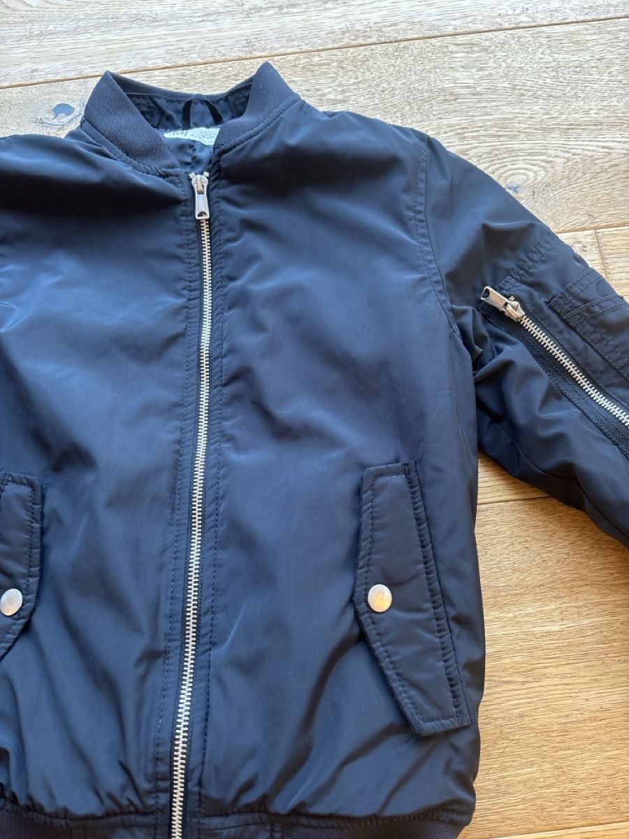 H&M Giacche & Cappotti: H&M Bomber Jacke, Gr. 134/140 – Usato da Wilen b. Wil venduto da b-mountain 1