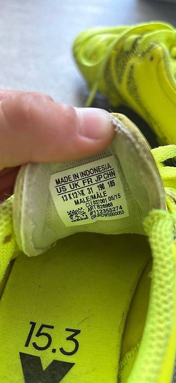 Adidas Schuhe für Jungen: Fussballspiel Schuhe Adidas Grösse 31 – Gebraucht aus Bellach von Fschoenbaechler 2