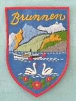 Vintage Badge Wappen Brunnen Schwan ST. GALLER STICKEREI