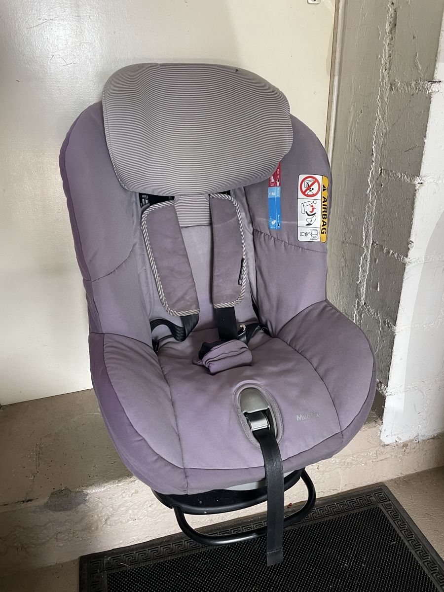 Maxi-Cosi Seggiolini per auto: Maxi-Cosi MiloFix Kindersitz – Usato da Bachenbülach venduto da Sry