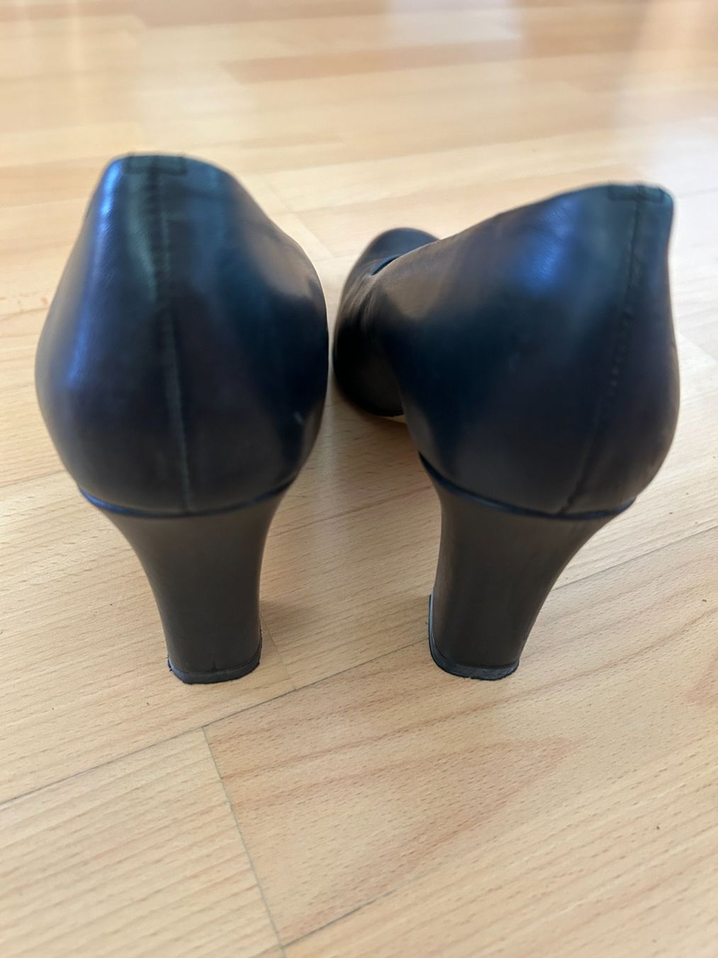 Scarpe da donna: Damen Pumps dunkelblau – Usato da Kriens venduto da Cgamma 2