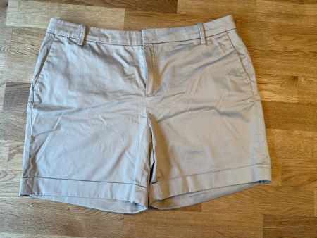 Massimo Dutti - beige Shorts - Hochwertiges Material - EU44