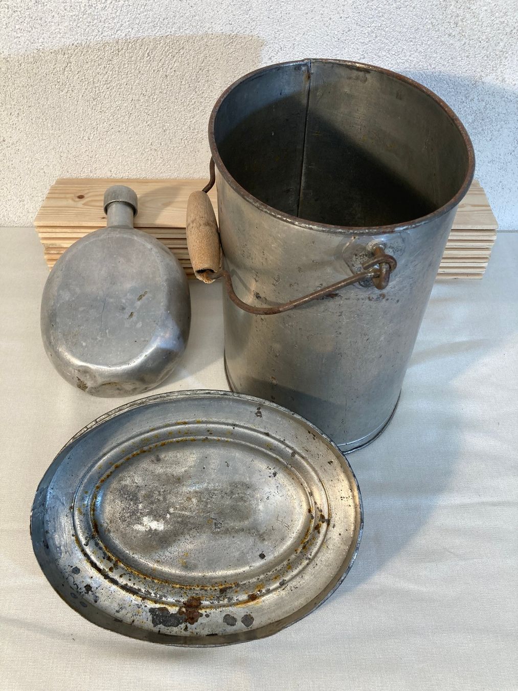 Placchette & Badge: Milchpinte + Trinkflasche Gebraucht – Usato da Steffisburg venduto da pet_2d5t 4