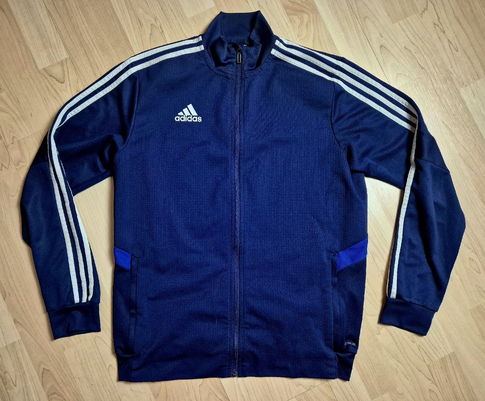 Adidas Jacken: Adidas Tiro 19 Trainingsjacke Grösse M – Gebraucht aus St. Gallen von CaliSunshine
