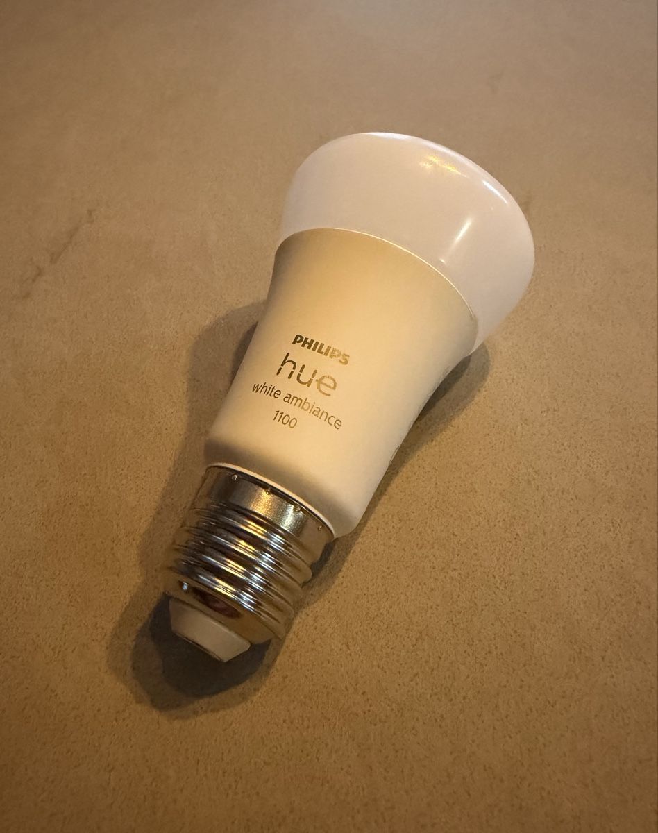 Philips Lampade: Philips Hue White Ambiance E27 – Usato da Agno venduto da Jo_333 1