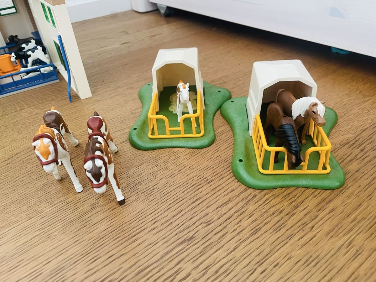 Playmobil Spielzeuge: Bauernhof Playmobil – Gebraucht aus Pfäffikon ZH von cor_m7qy 4