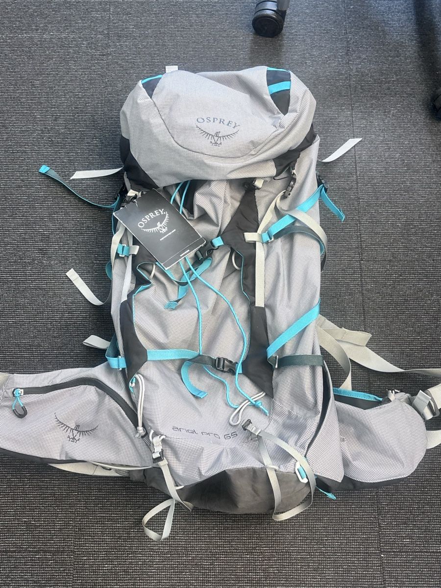 Osprey Rucksäcke: Osprey Ariel Pro 65 Wanderrucksack - NEU – Neu und originalverpackt aus Zürich von engebrunau