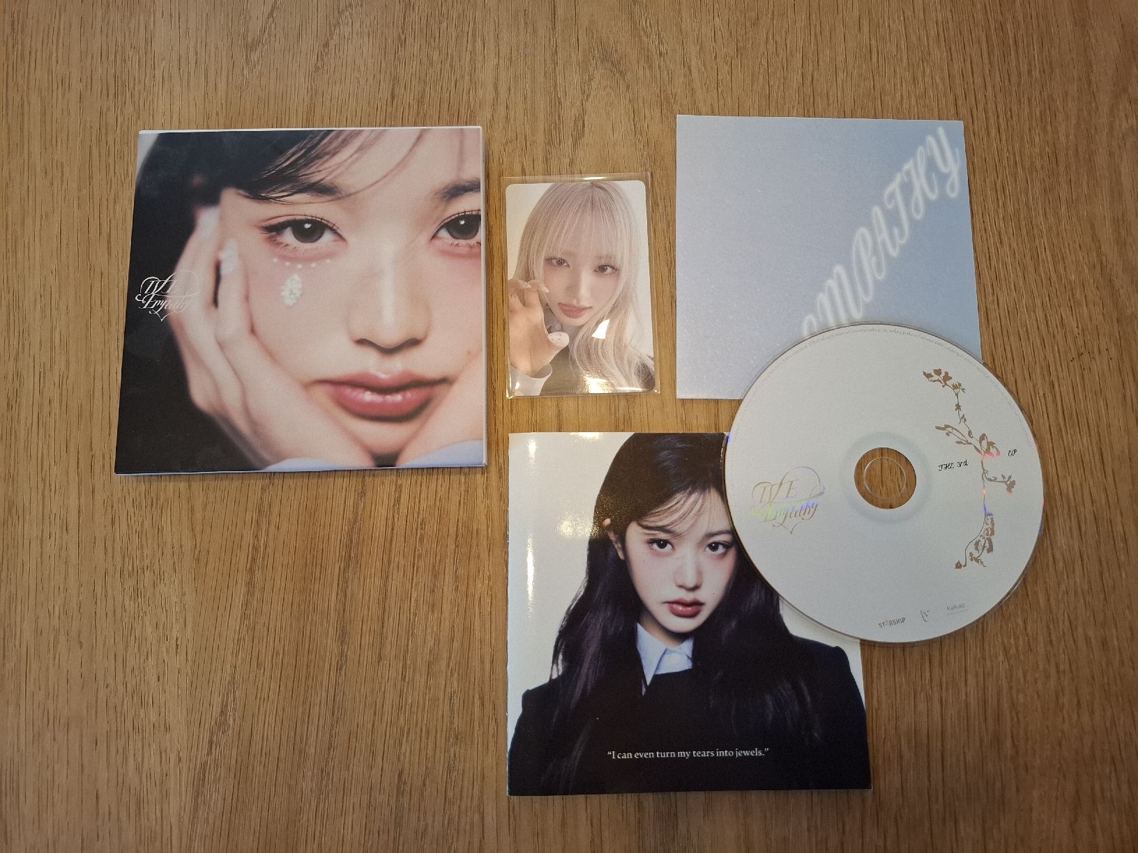 CD: Ive: Empathy. K-Pop CD – Usato da Urtenen-Schönbühl venduto da nerdgirl