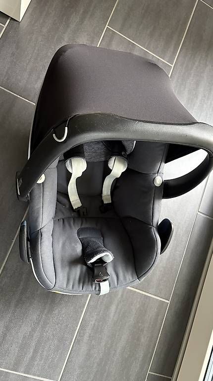 Maxi-Cosi Sièges auto: Maxi-Cosi Babyschale – D'occasion à Oberrohrdorf par Paescu83 1