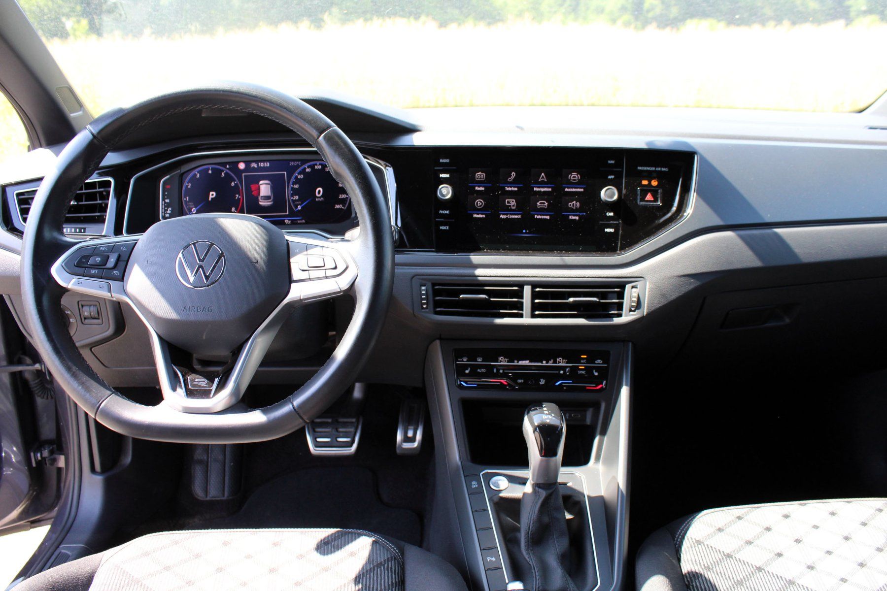 VW Automobili: VW Taigo R-Line 1.0 TSI – Usato da Roggwil BE venduto da Hemhem 8