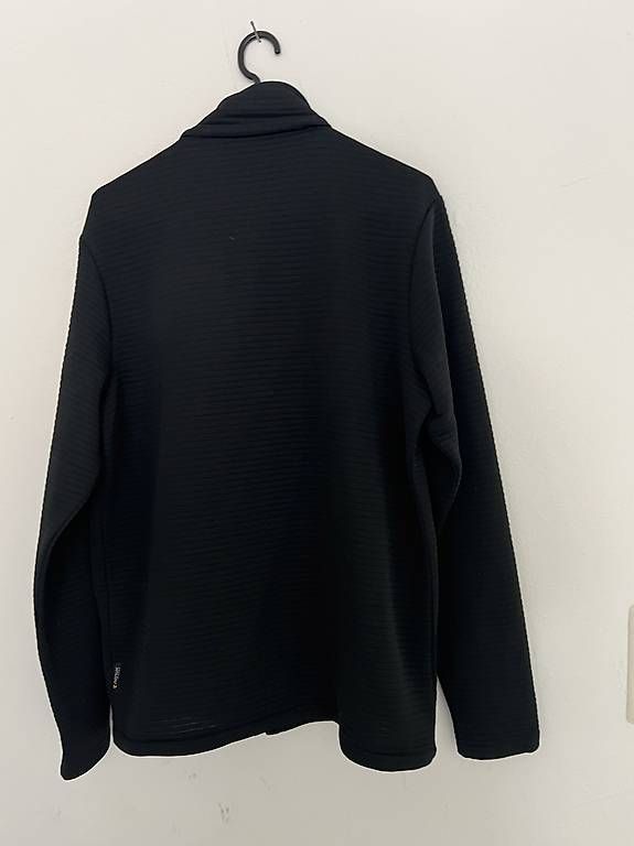 Giacche: Jack Wolfskin  – Usato da Glarus venduto da luli296 1