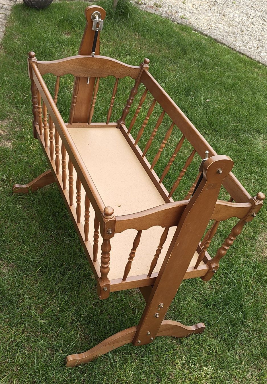 Wiegen & Stubenwagen: Holz-Wiege, Babywiege – Gebraucht aus Biberist von Slick 1