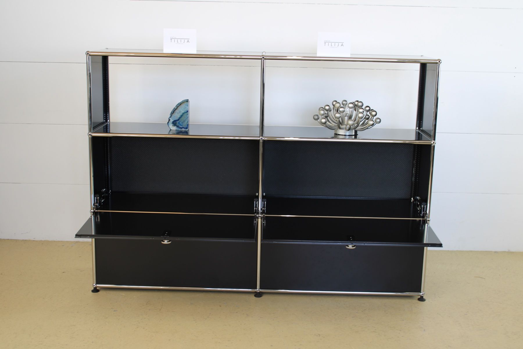 USM Kommoden: USM Sideboard in Schwarz, Lieferung möglich – Gebraucht aus Meinisberg von atelier_TILIJA 1