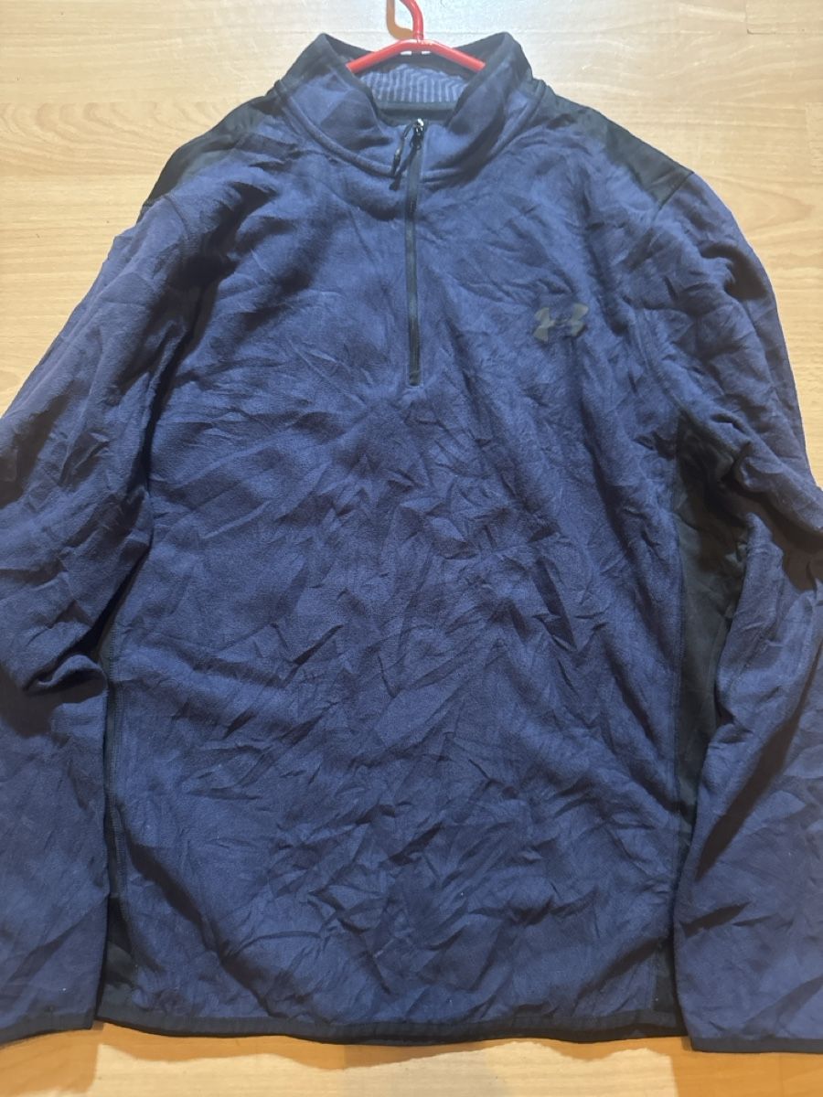 Under Armour Pullover & Sweatshirts: Pull Under Armour ColdGear bleu marine taille L  – Neu (gemäss Beschreibung) aus Cressier FR von Swissesape
