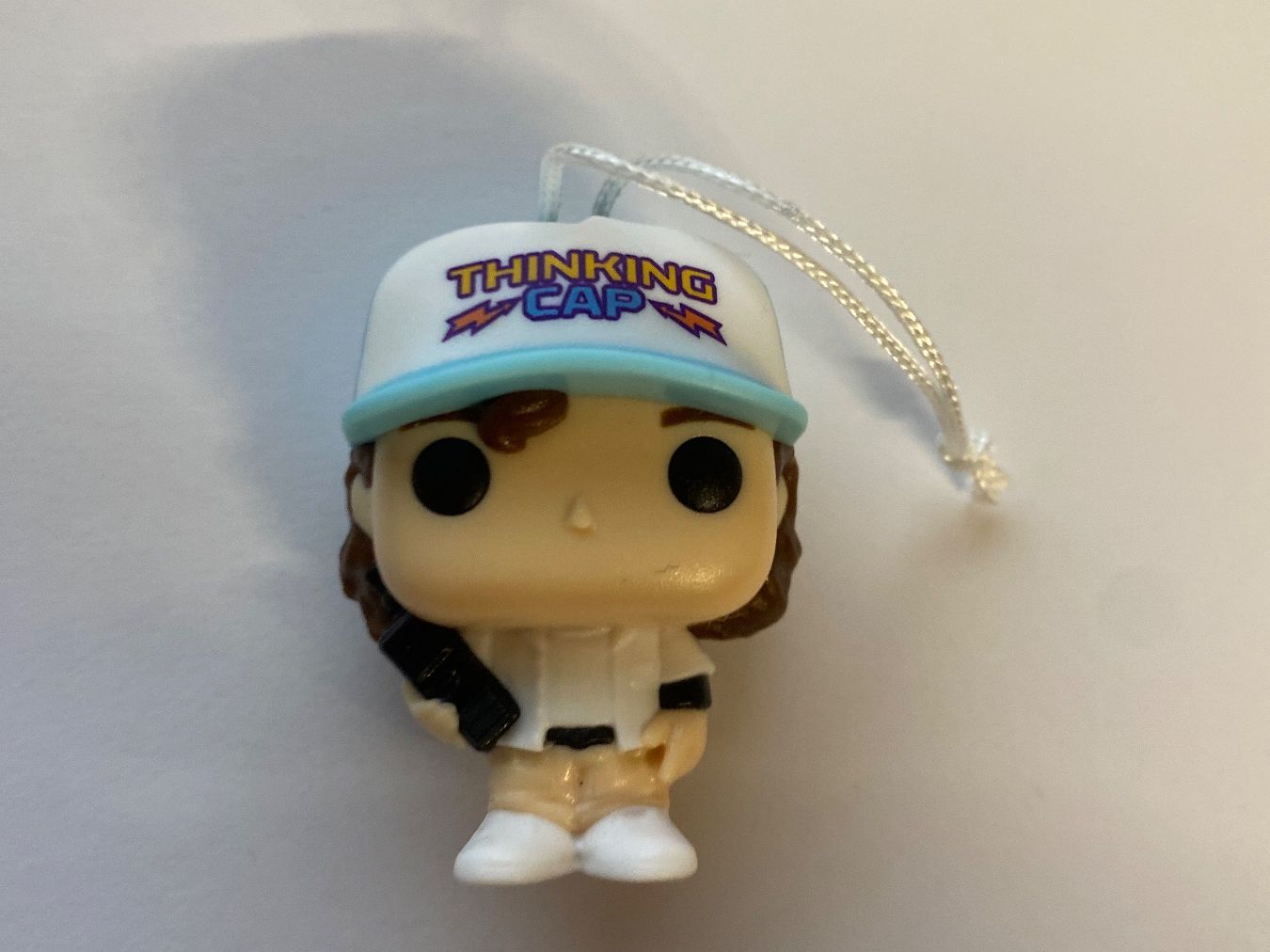 Statuette: Funko Pop Keychain Stranger Things Dustin Kinder VC261 – Nuovo (secondo la descrizione) da Le Brassus venduto da cinema13