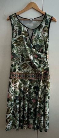 Kleid Tesini floral Grösse 40 Polyester/Elasthan guter Zusta
