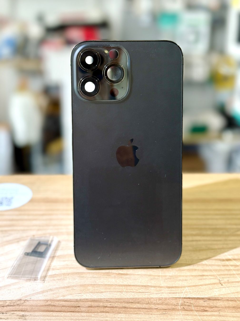 Apple Telefoni cellulari / Smartphones: Châssis vide iPhone 13 Pro Max Graphite (Origine Demonté) – Usato da Morges venduto da DA-repa 2