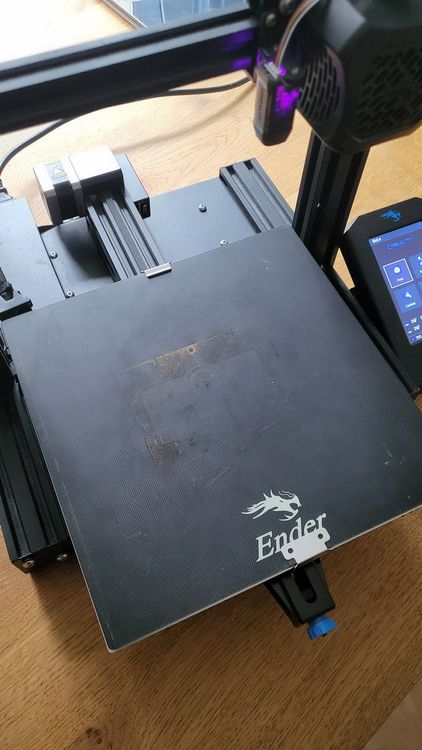Creality Ender 3 V2 mit CR-Touch und Zubehör 3
