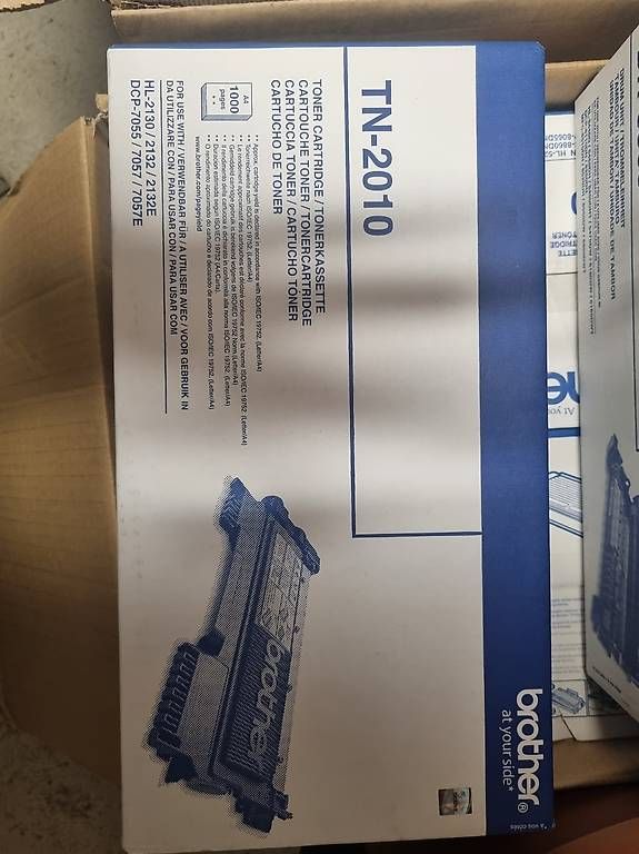 Cartucce per stampanti & toner: Brother TN-2010 Toner Cartridge – Usato da Au ZH venduto da PaintingAuction